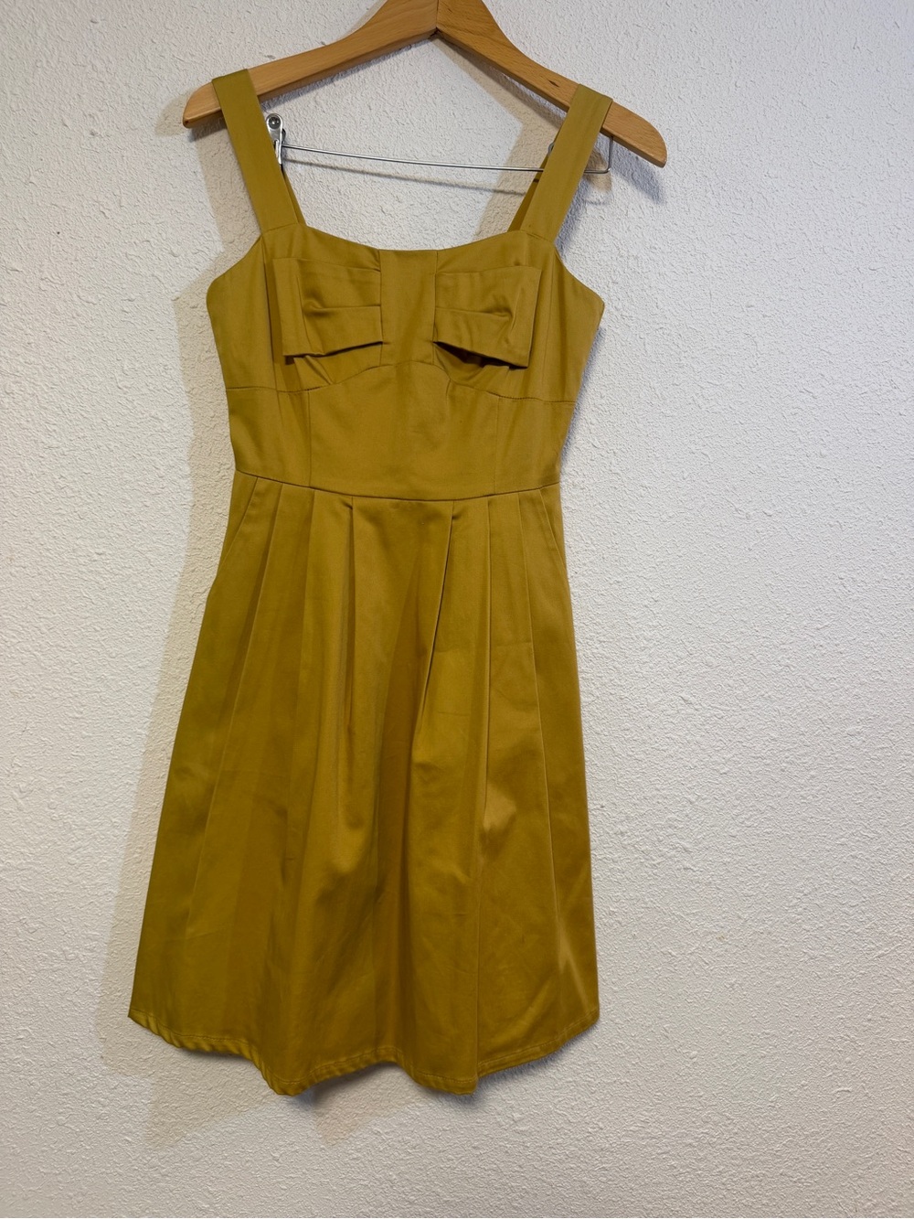 Birds of North America Sleeveless Fit-and-Flare Dress in Mustard size 2